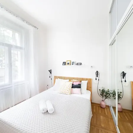 Boris' Royal Vinohrady Apartamento *